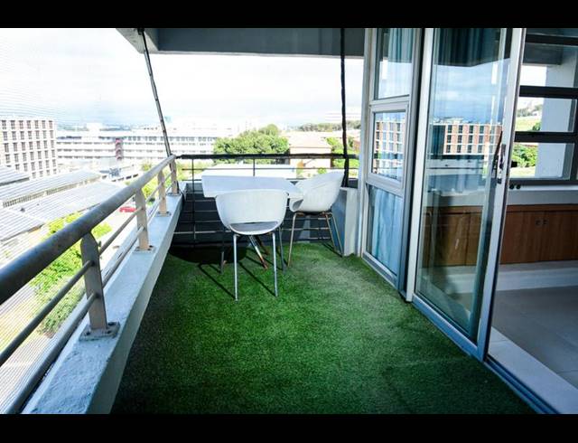 1 BEDROOM PROPERTY TO RENT IN SALT RIVER